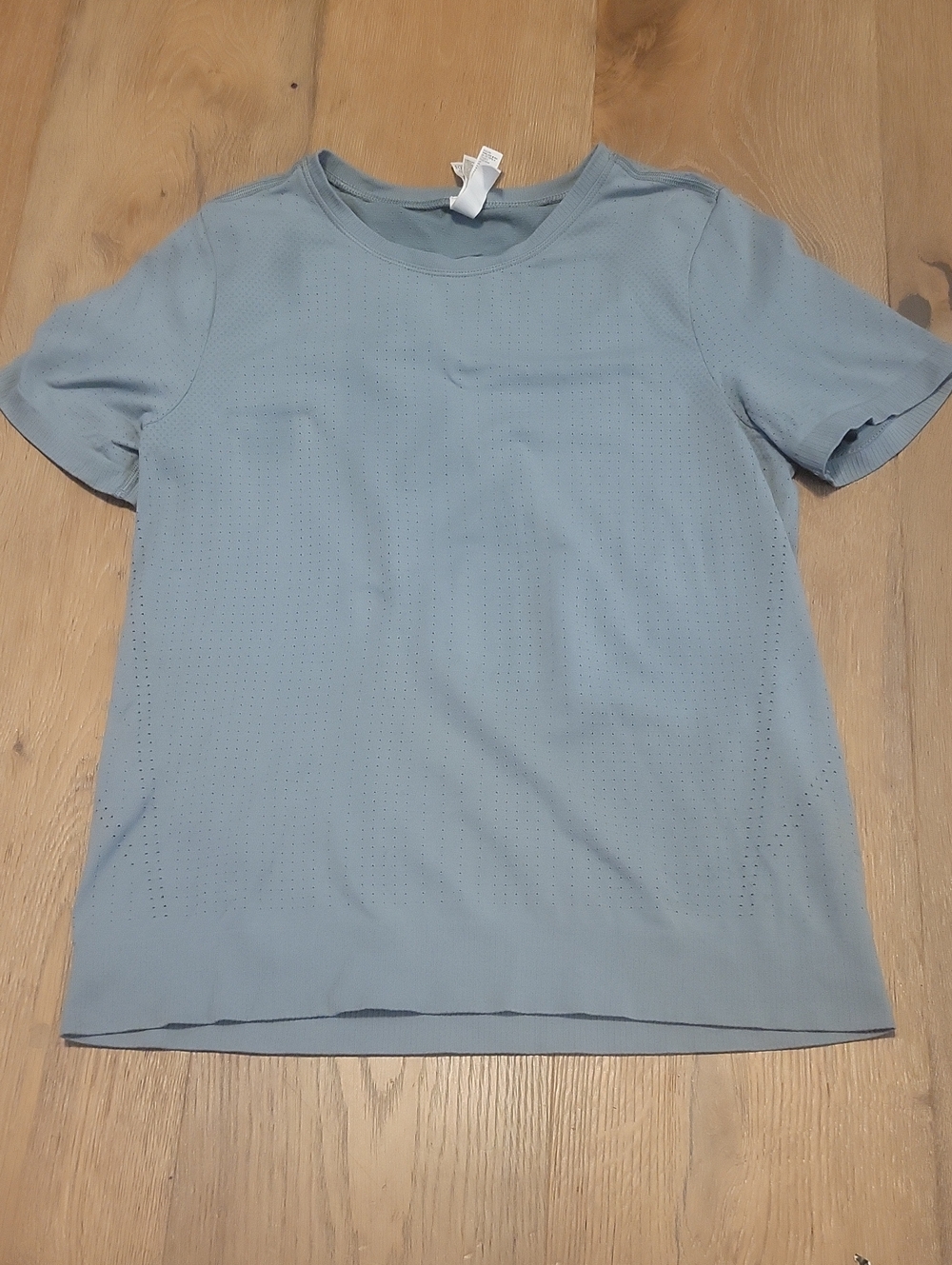 Athleta Light Blue Perforated Crewneck Short Sleeve Top Size Small